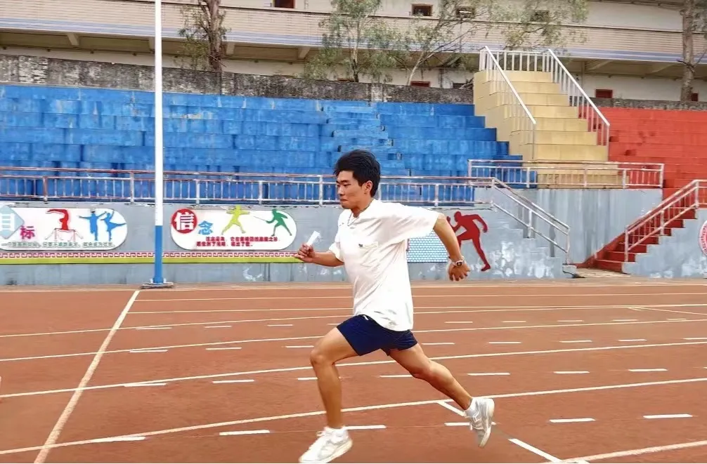 16b58a0ec762a25464348ba2fec1a1a.jpg 图片